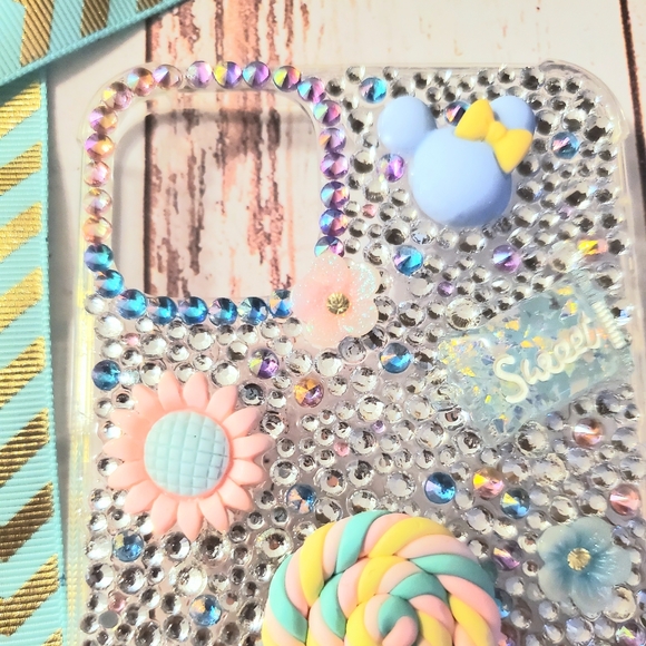 Iphone 11 max pro custom case - Picture 4 of 5